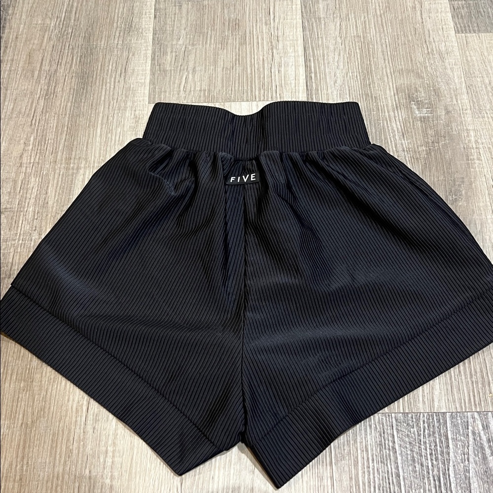 FIVE the label dancewear youth large black shorts - Picture 2 of 7